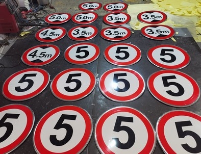 咸宁咸宁限速交通标牌厂家